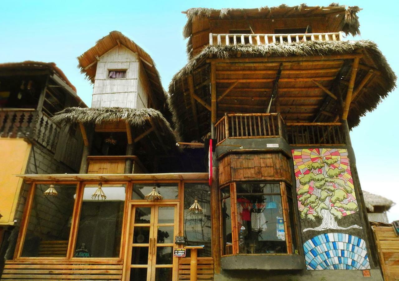 La Facha Hostal Restaurant Surf Mompiche Exterior foto